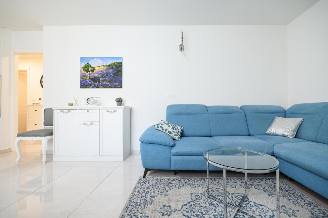Two Bedroom Apartment With A Balcony Relja ซาดาร์ ภายนอก รูปภาพ
