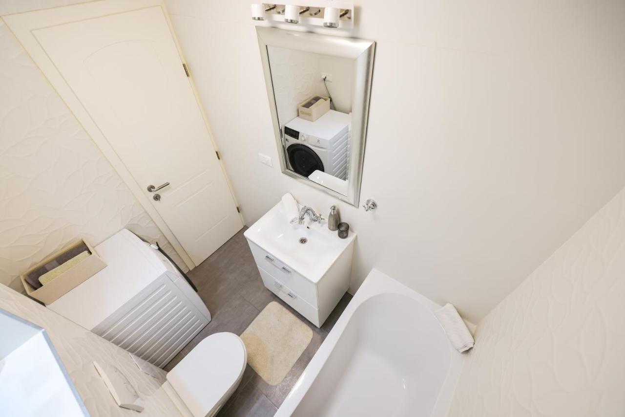 Two Bedroom Apartment With A Balcony Relja ซาดาร์ ภายนอก รูปภาพ
