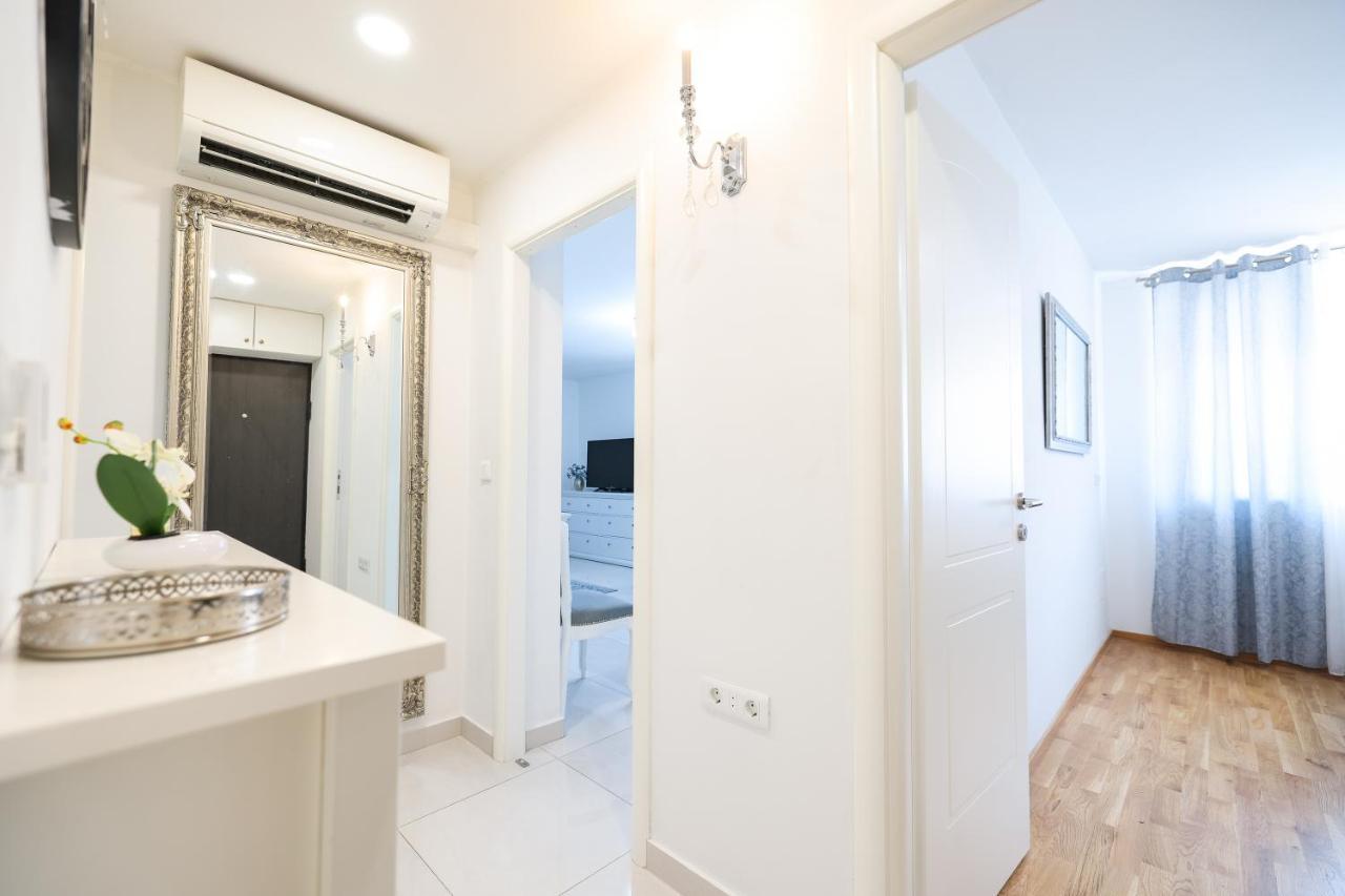 Two Bedroom Apartment With A Balcony Relja ซาดาร์ ภายนอก รูปภาพ